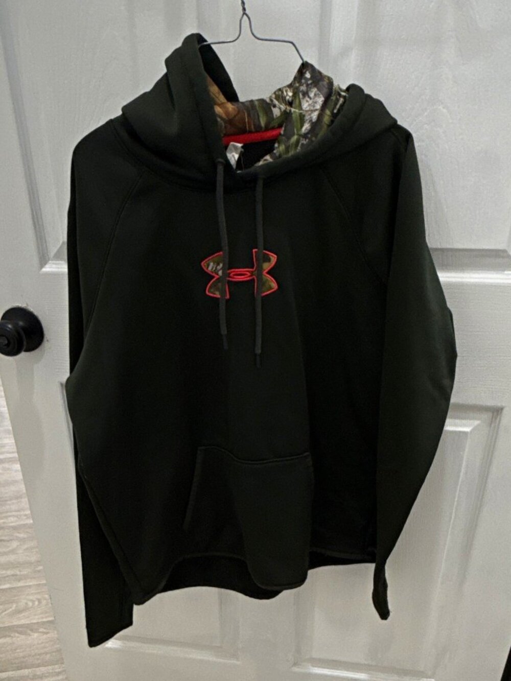 Under Armour Women's Icon Caliber Hoodie Pullover Hoodie, Bill Pockets Logo